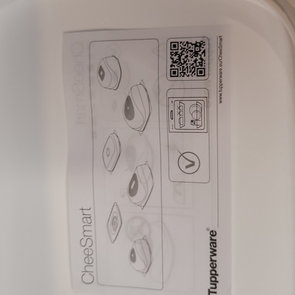 Tupperware CheeSmart Rectangular NEW - Picture 7 of 10